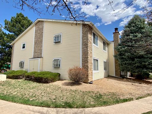 Building Photo - 2 Bed 2 Bath Condo in Denver Near Windsor Lake! Available NOW!