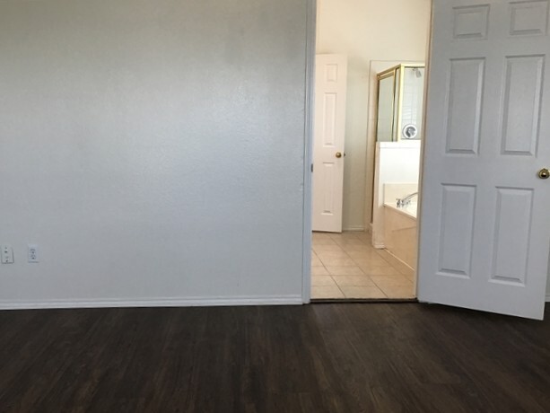 Building Photo - 1701 Oak Bend Ln