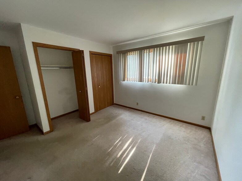 Building Photo - 2310 Radtke Ave