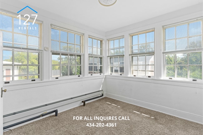 Building Photo - Cozy Upstairs 1-Bedroom Apartment in Fort ...