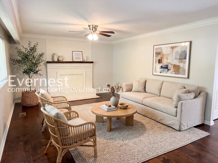 Building Photo - 5526 Crestview Dr
