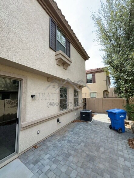 Building Photo - 1426 N 81st Dr