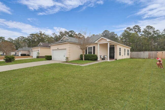 Building Photo - Charming 3BR Home in Richmond Hill with Pond View & Great Location!