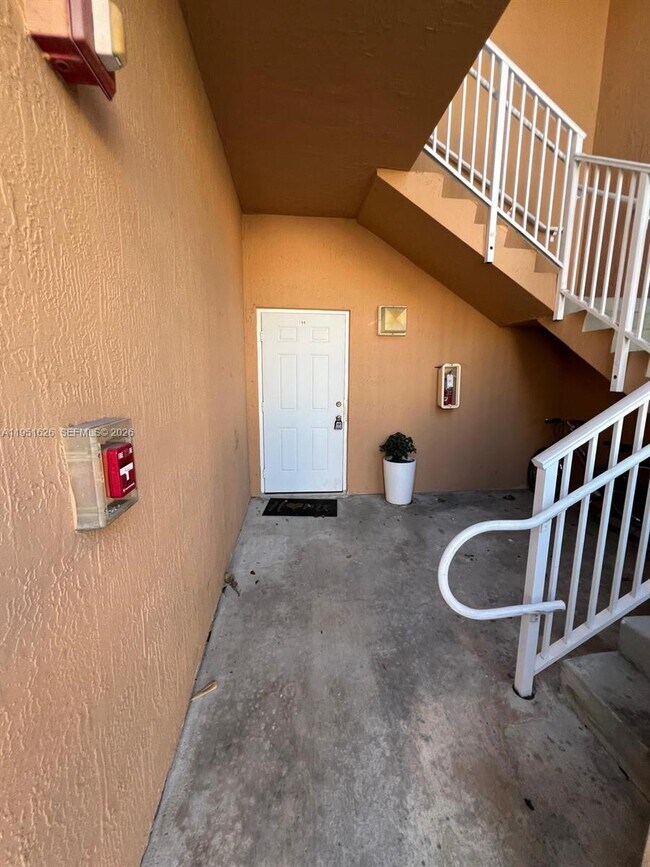 Building Photo - 7250 NW 177th St