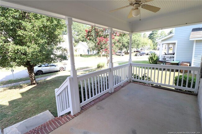 Building Photo - 125 Gremar Dr.