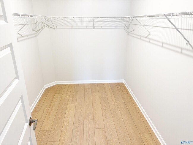 Building Photo - 217 Stockyard Cir