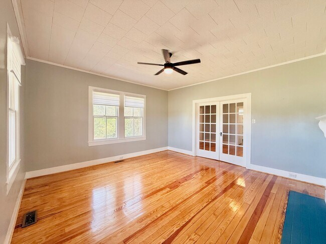 Building Photo - 240 Myrick Estates Rd