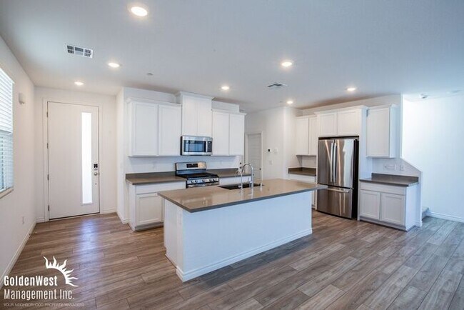Building Photo - Modern 3Bdm 2.5Ba Home with Private Outdoor Retreat in Northwest Las Vegas.
