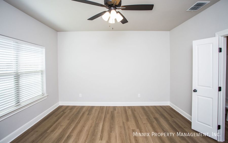 Building Photo - 2548 137th St