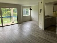 Building Photo - 2 bedroom 2.5 bathroom in Calabash