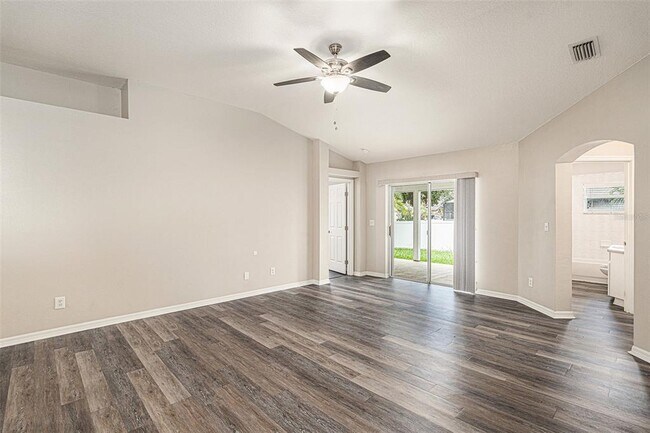 Building Photo - 2631 Allwood Ave