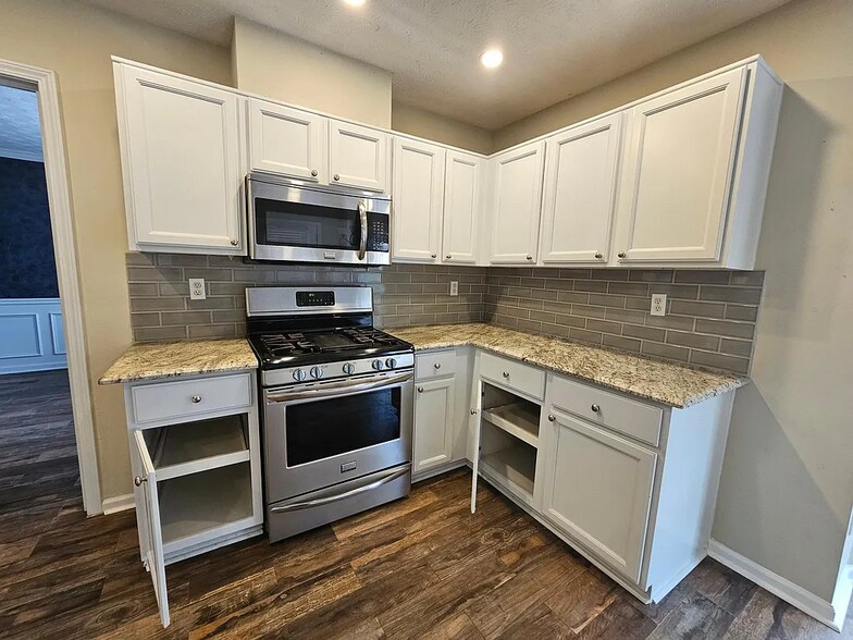 Building Photo - 1692 Tunbridge Ln