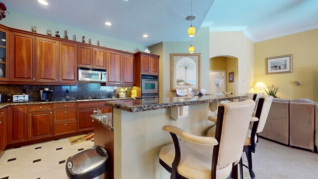 Building Photo - 885 SW Grand Reserves Blvd