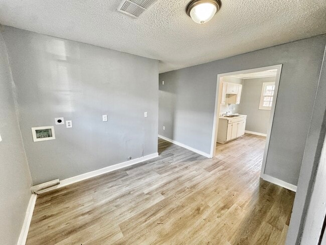 Building Photo - 1294 N McNeil St