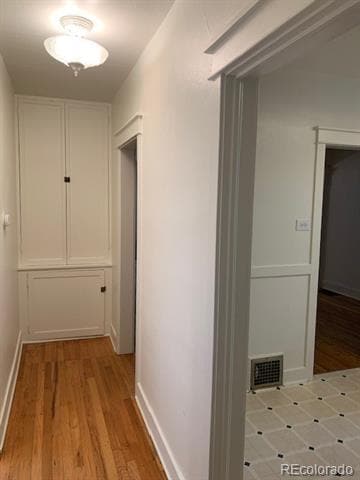 Building Photo - 430 S Corona St