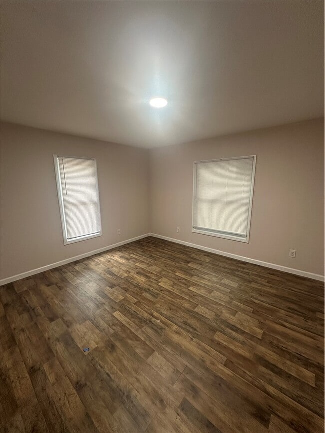 Building Photo - 255 Lyon St