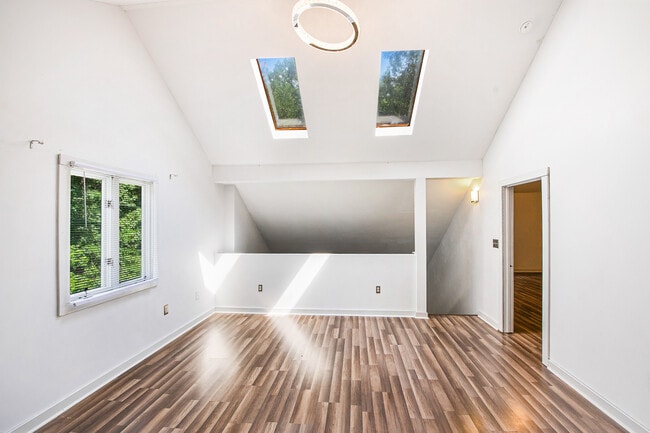 Building Photo - 3606 Top of the Pines Ct