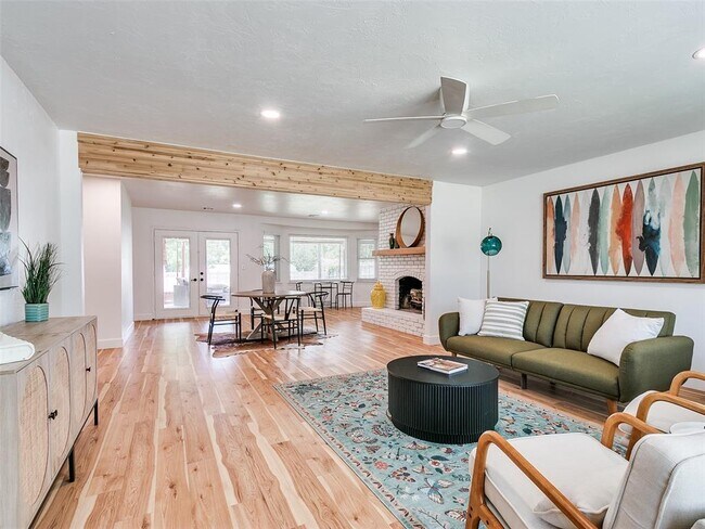 Building Photo - 2304 NW 56th Terrace