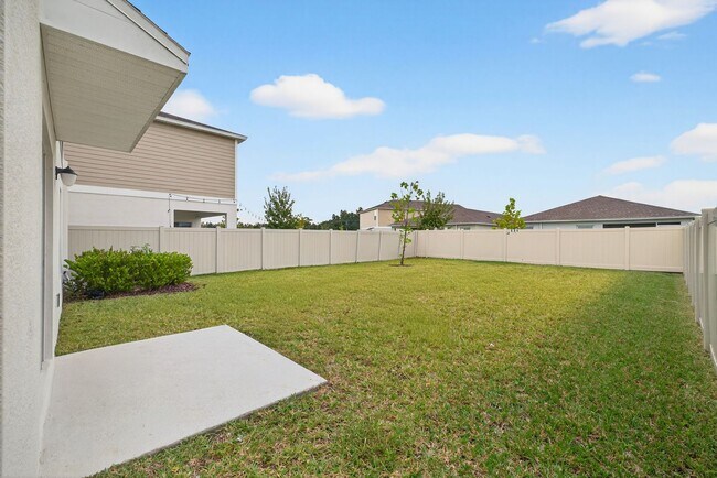 Building Photo - Brand New 4 Bed Now Available!