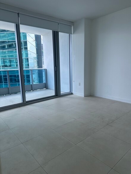Building Photo - 200 Biscayne Boulevard Way