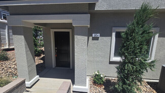 Building Photo - 5854 Altitude St