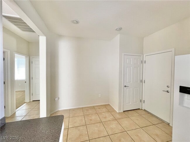 Building Photo - 2376 Rift Valley St