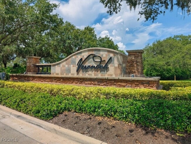 Building Photo - 13091 Pebblebrook Ridge Ct