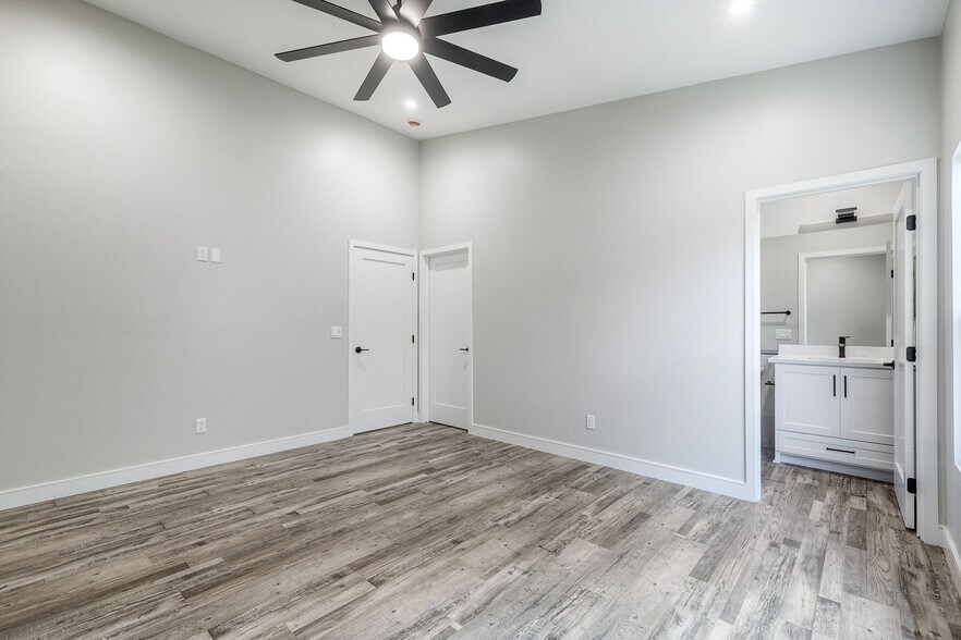 Building Photo - 532 Elm Ave