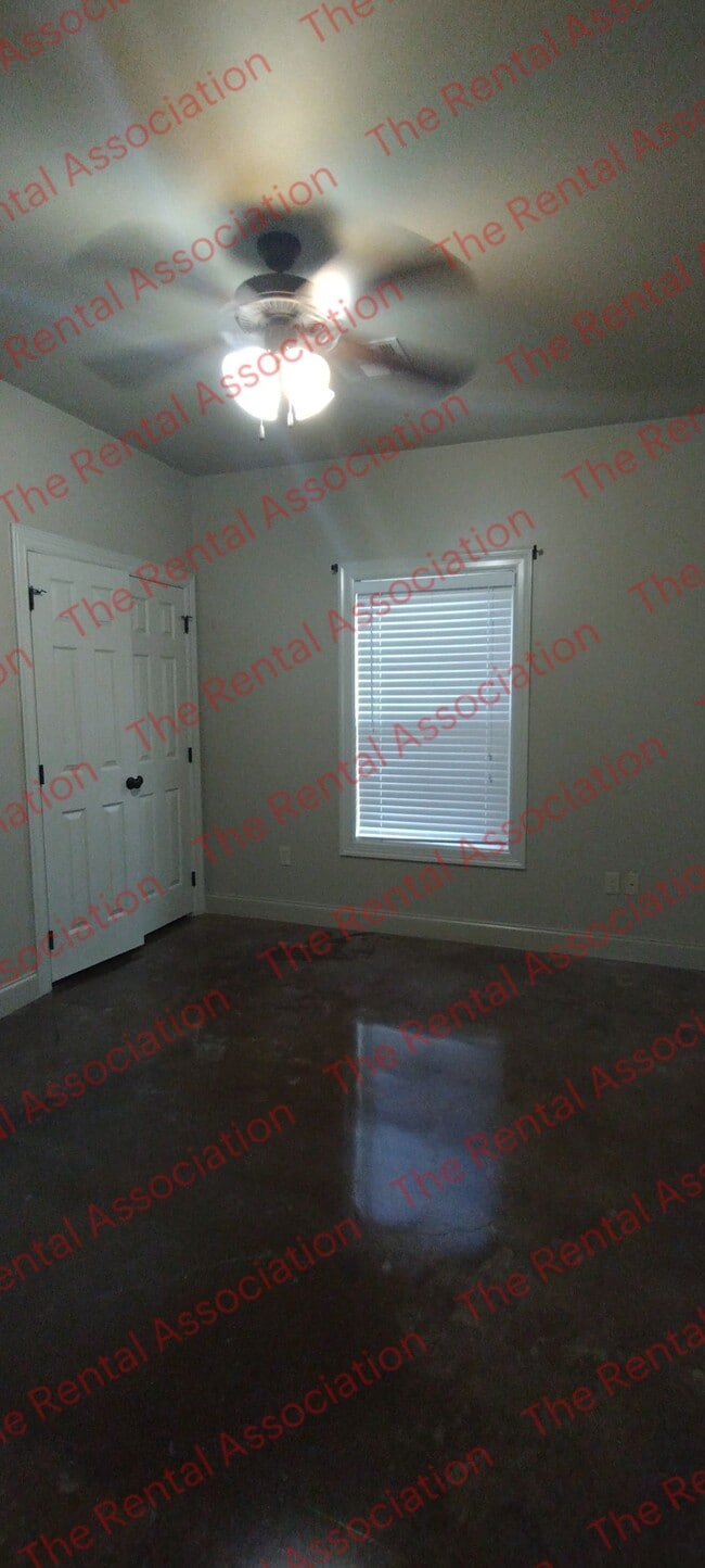 Building Photo - 2120 Old Sterlington Rd