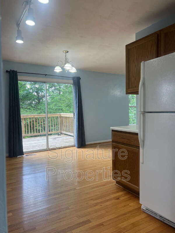 Building Photo - 4812 Nelms Ln NE