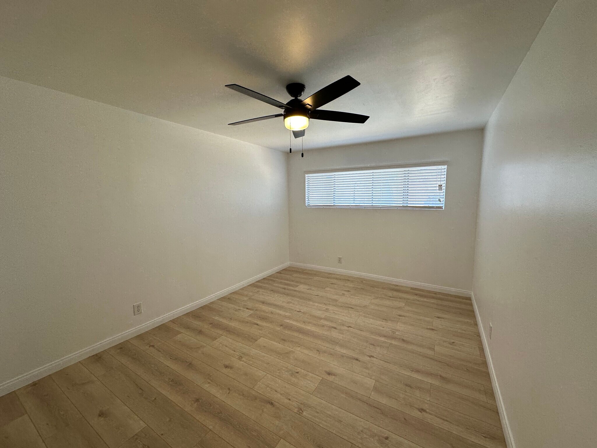 Building Photo - 1001 N Gay St