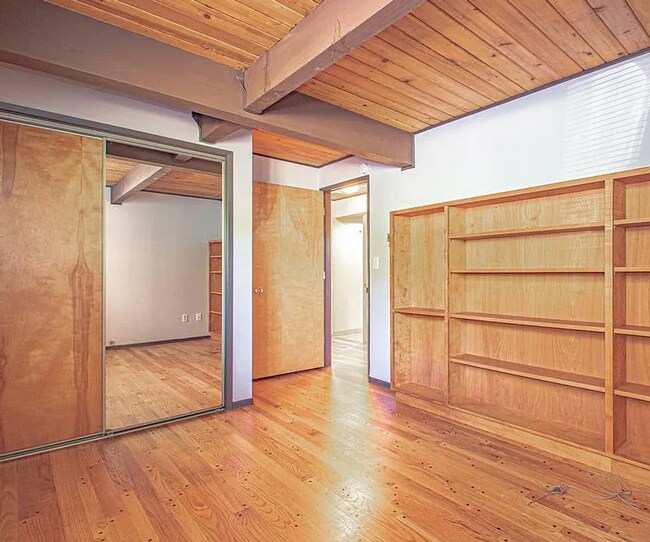 Building Photo - Charming A-Frame Retreat with Creekside Se...