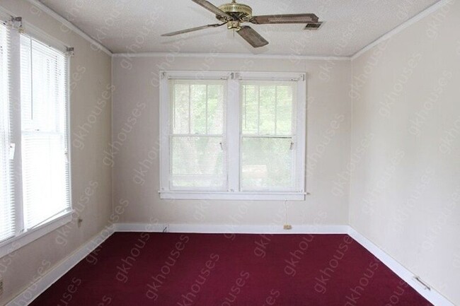Building Photo - 1205 Dennison St