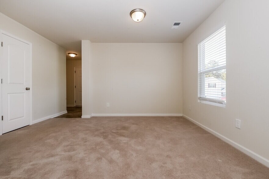 Building Photo - 130 Betty Ann Ln