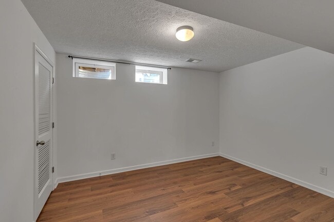 Building Photo - Spacious 2-Bedroom home in Prime West Nash...
