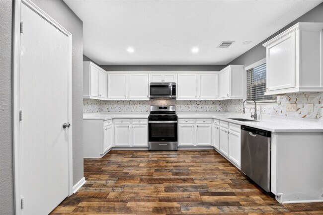 Building Photo - 20722 Fair Castle Dr