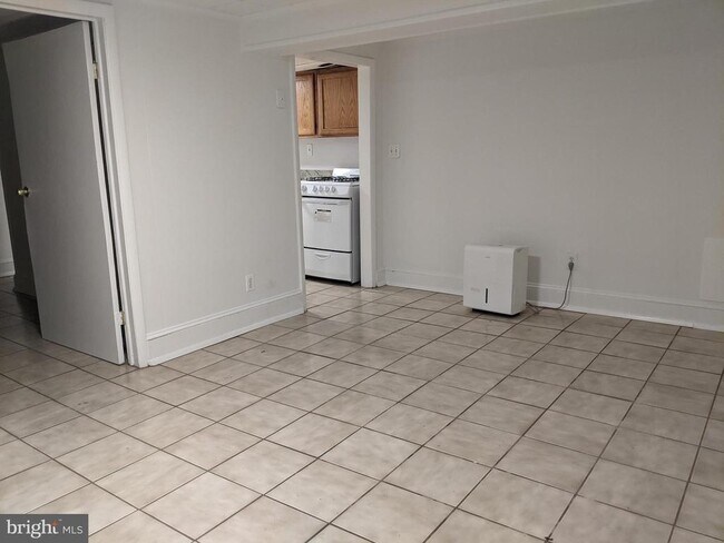 Building Photo - 3307 Guilford Ave