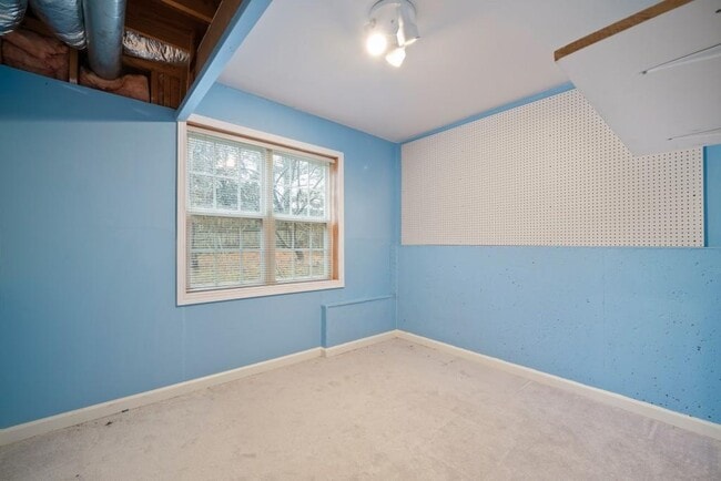 Building Photo - 961 College Pl Ct NW