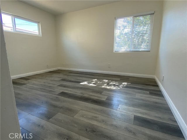 Building Photo - 1770 W Minerva Ave