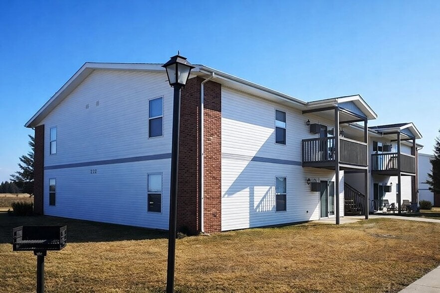 Building Photo - PARKWAY ESTATES