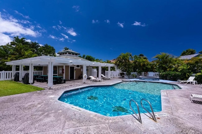 Building Photo - 73-6081-6081 Ali‘i Dr