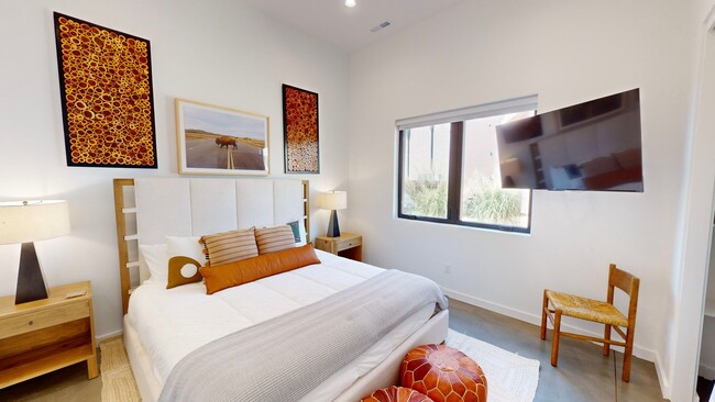 Building Photo - 2183 S Salida Del Sol
