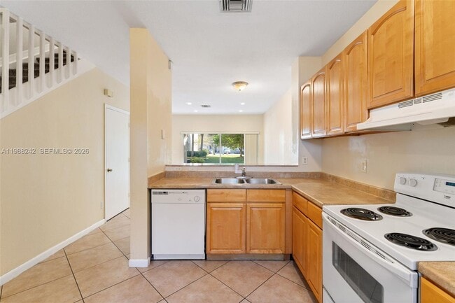 Building Photo - 435 S W 122nd Terrace