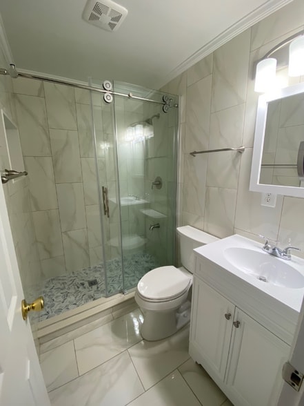 Building Photo - 4xxx Lees Corner Rd