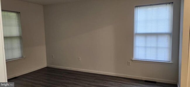 Building Photo - 69 Cheverny Ct