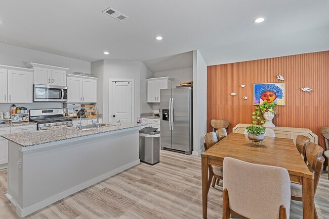 Building Photo - 7710 Purple Vitex Rd