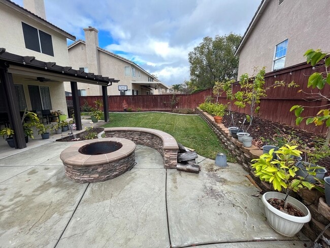 Building Photo - 40336 Cambridge St