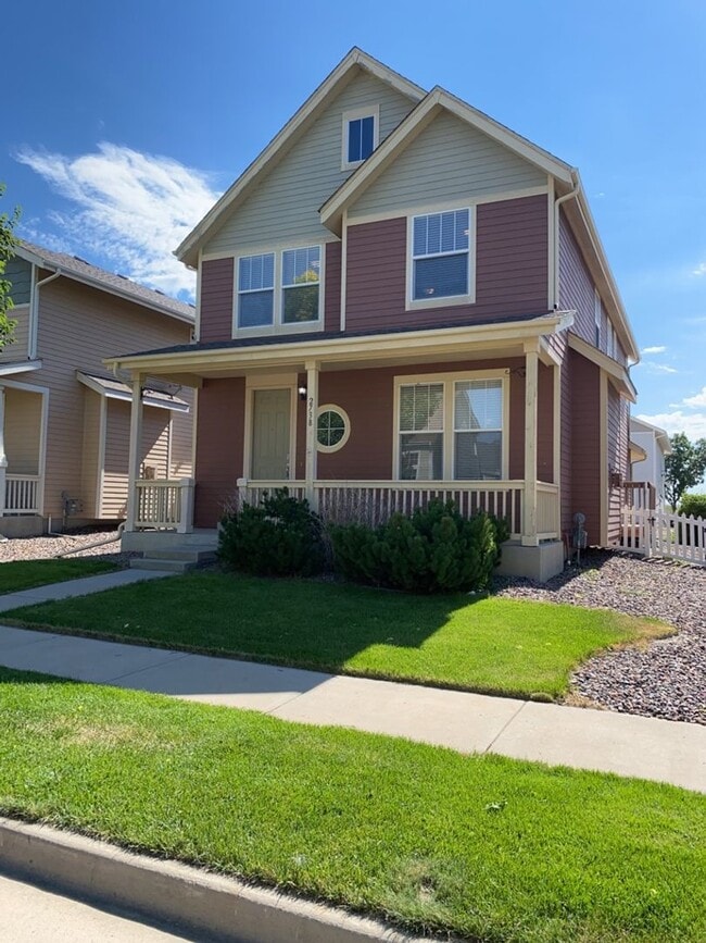 Building Photo - Beautiful 2-Story home near Ft Collins Country Club with easy access to I-25.