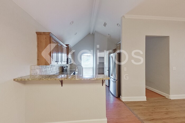 Building Photo - 2105 SE 42nd Ave