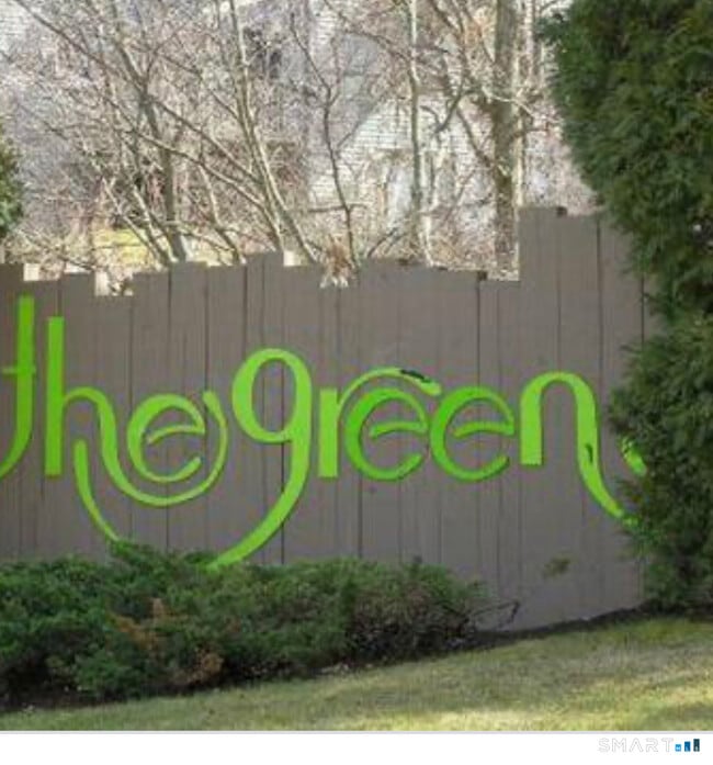 Building Photo - 630 Longfellow Dr